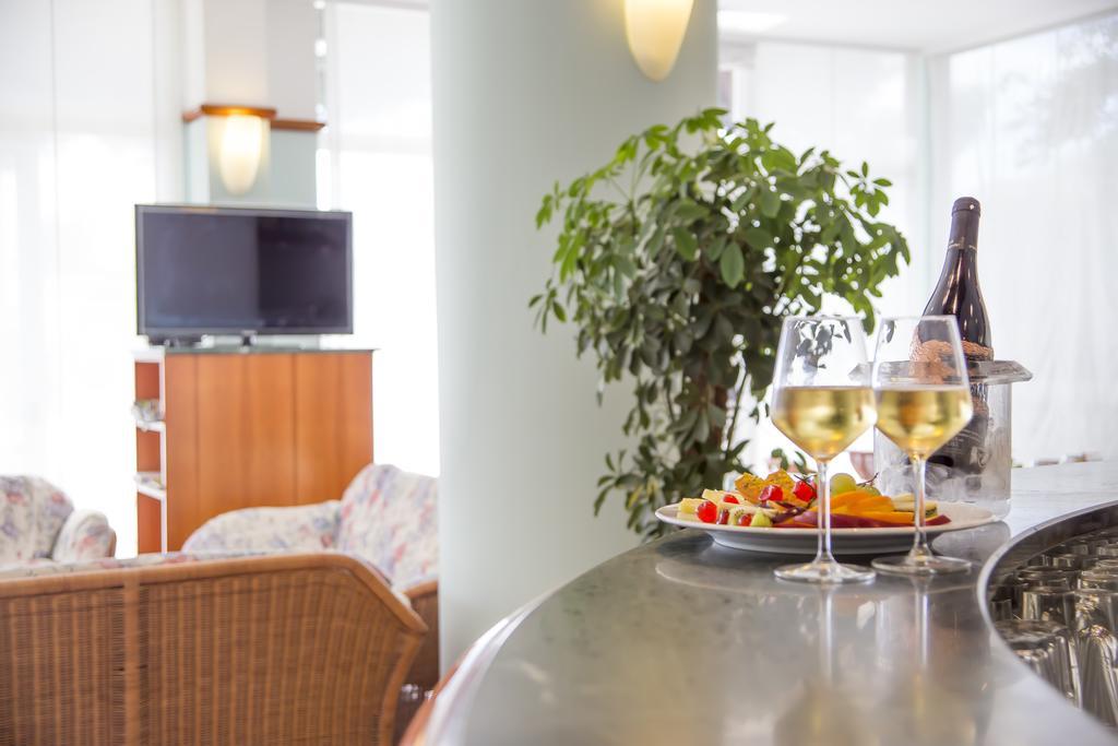 Ciccio Hotel Misano Adriatico Exterior photo