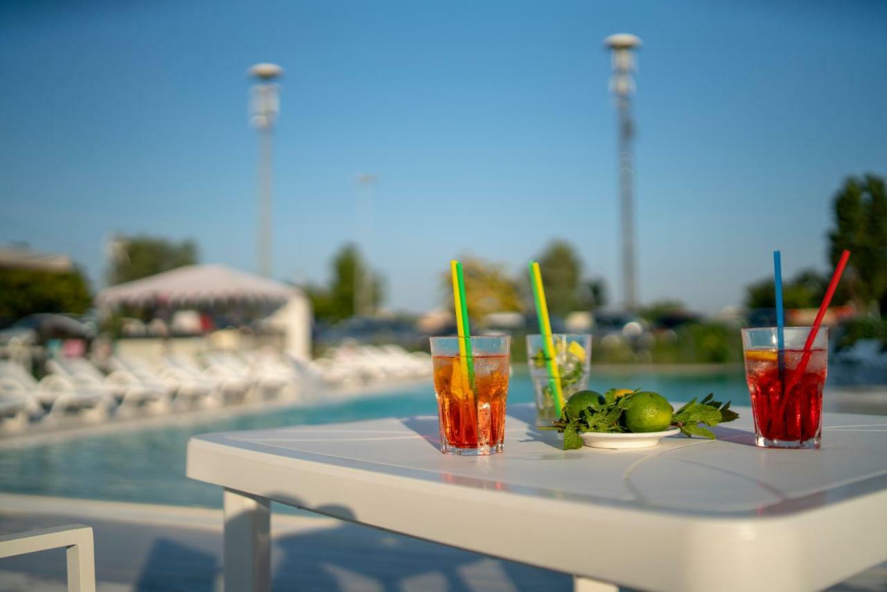 Ciccio Hotel Misano Adriatico Exterior photo